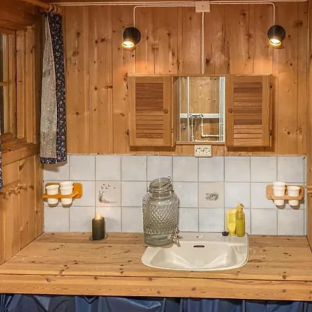 Beautiful In With Sauna בית נופש